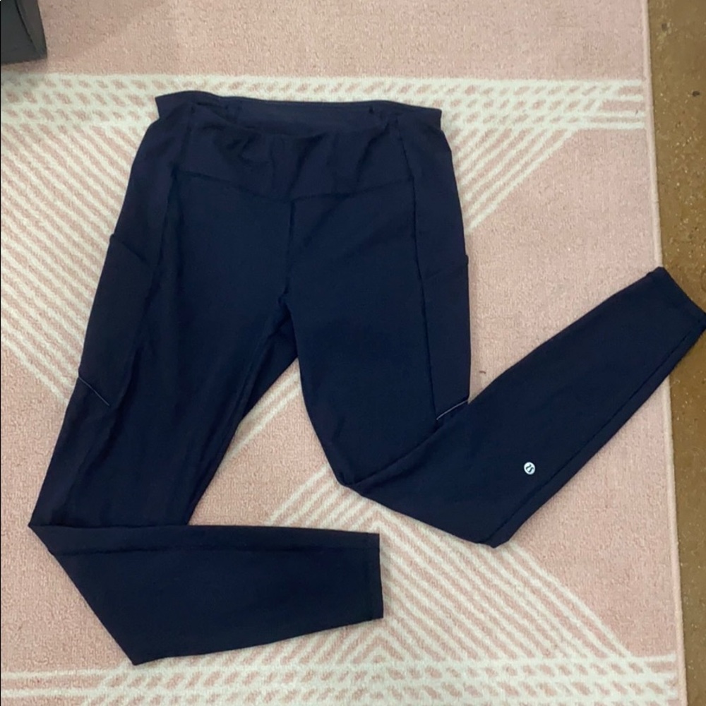 Lululemon high waisted leggings with pocket detail